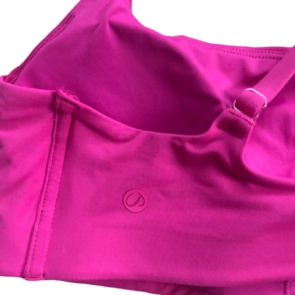 Brooks Cross Back Sports Bra - Medium - Picture 2 of 3